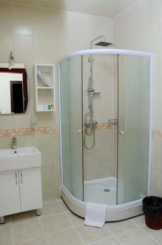 Отель Гостиница Амбианс Баку Стандартный двухместный номер с 1 кроватью или 2 отдельными кроватями-7